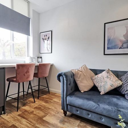 Urban Retreat - Southend Stays 외부 사진